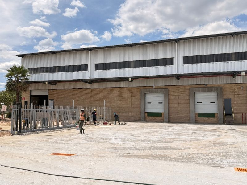 AAA-Grade 7,821m2 Freestanding Warehouse To Let in Centurion - Photo 2