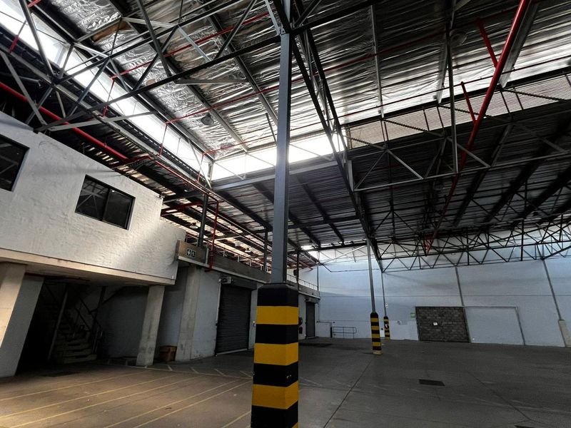 AAA-Grade Industrial Warehouse in Riverhorse Valley - Photo 6