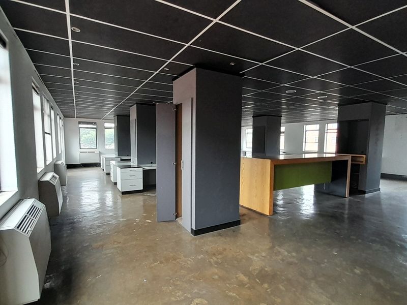 Clean Lines Natural Light and a First Floor 214m Office Edge - Photo 2