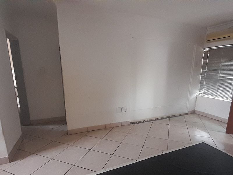 A Compact First Floor Space That Fits More Than Just Your Business - Photo 7