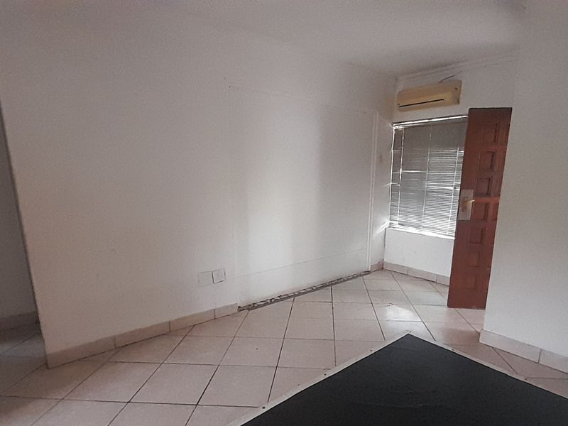 A Compact First Floor Space That Fits More Than Just Your Business - Photo 6