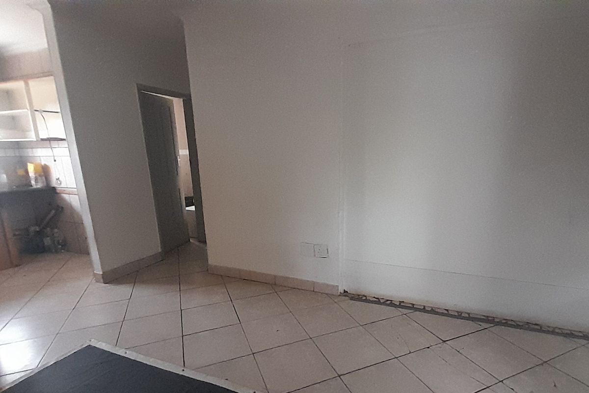 A Compact First Floor Space That Fits More Than Just Your Business - Photo 2