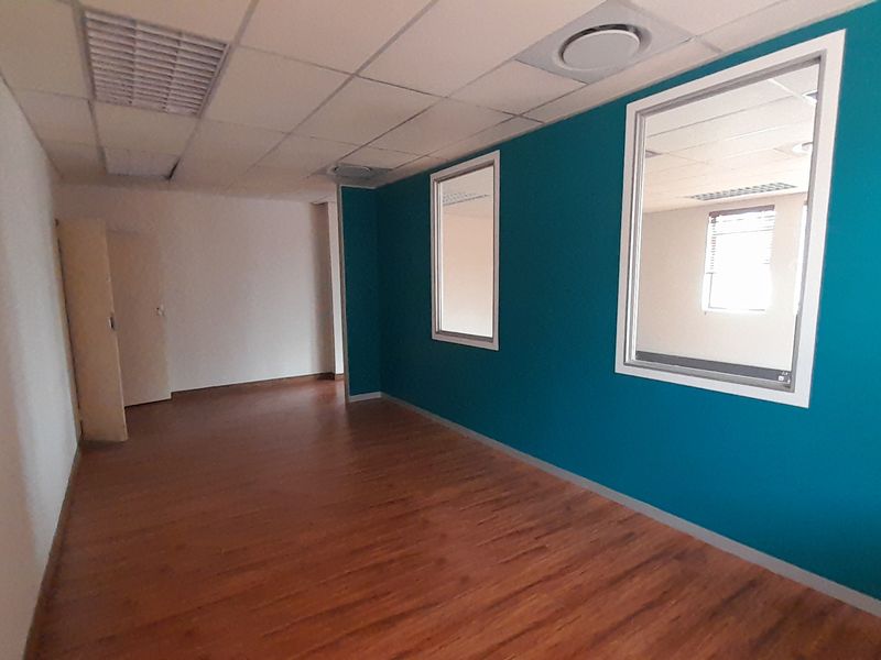 A Smart 74m Office Size in a Proven Business Address - Photo 6