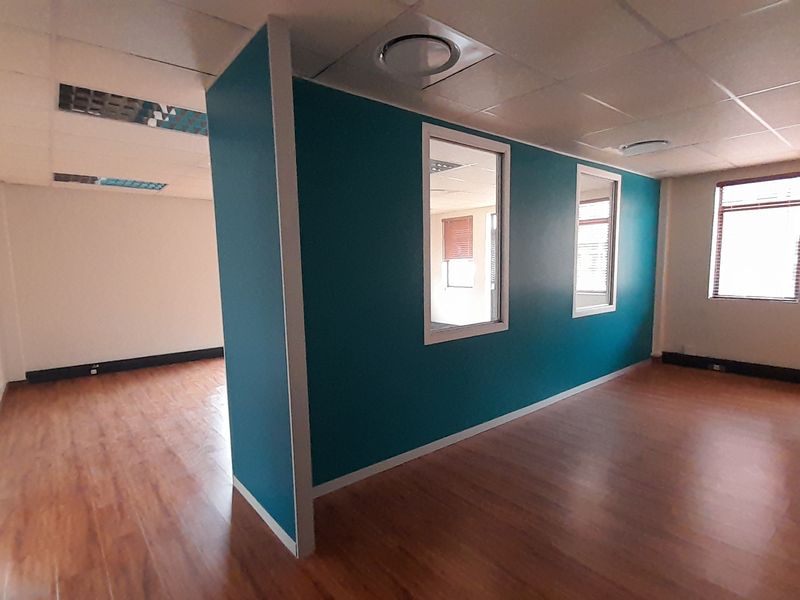 A Smart 74m Office Size in a Proven Business Address - Photo 3