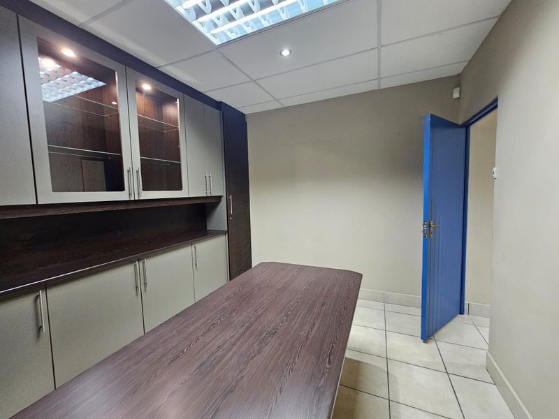 TO LET | Prime Retail / Medical Space | Cherry Lane Brooklyn - Photo 7