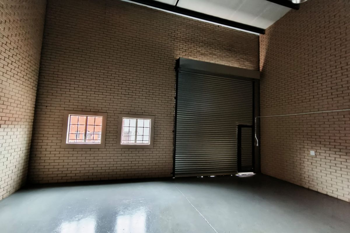 267m2 Industrial Warehouse to Let in Secure Business Park - Photo 5