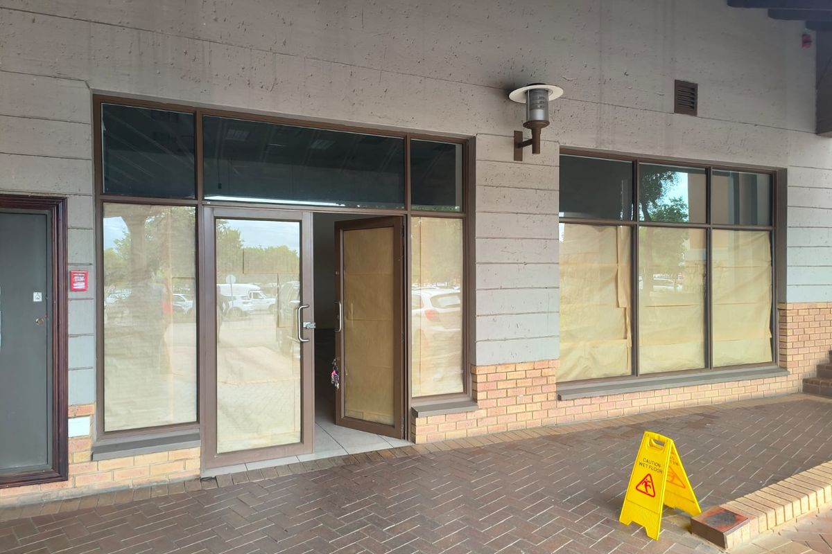 149.98m2 Retail Space to Let – Prime Opportunity for Showroom or Destination Store - Photo 2