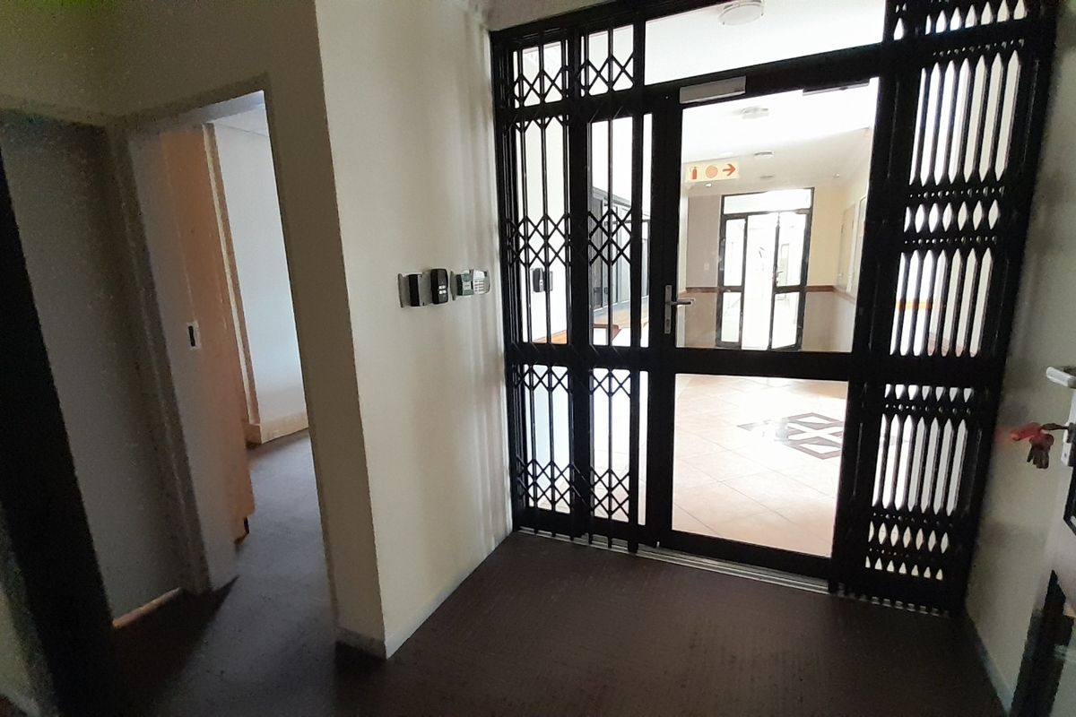 Where Serious Business Feels Effortless 297m Presence in a Premium Pretoria East Address - Photo 3