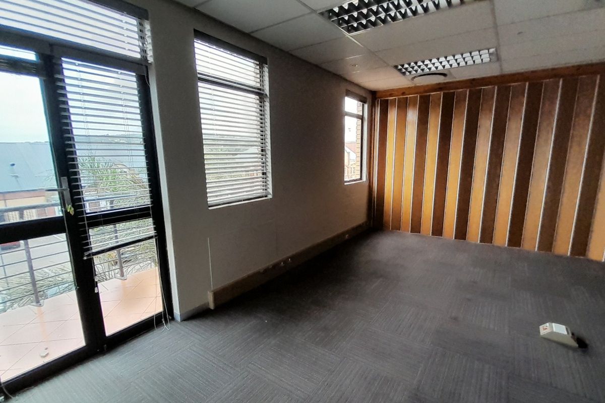 Where Serious Business Feels Effortless 297m Presence in a Premium Pretoria East Address - Photo 4