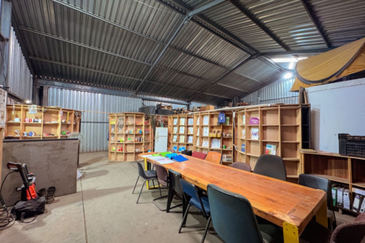 Prime 34Ha Fruit Farm for Sale in the Witzenberg Valley – Established Orchards & Water Rights - Photo 3