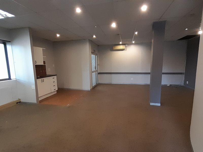 A Well Balanced 212m Ground Floor Office in a Strong Pretoria East Position - Photo 10