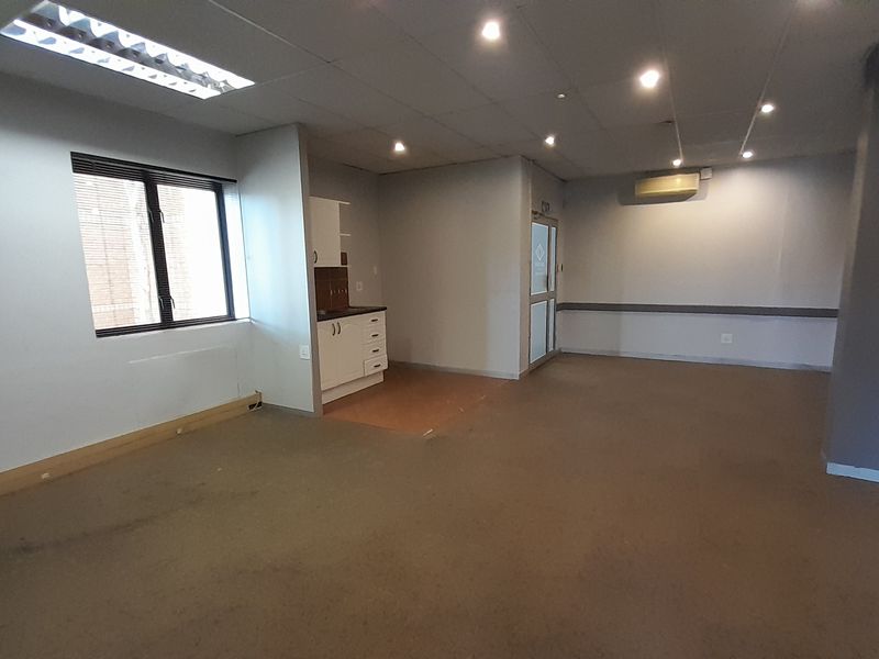 A Well Balanced 212m Ground Floor Office in a Strong Pretoria East Position - Photo 9