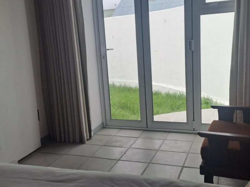 Unique commercial property available in Gansbaai - Photo 10