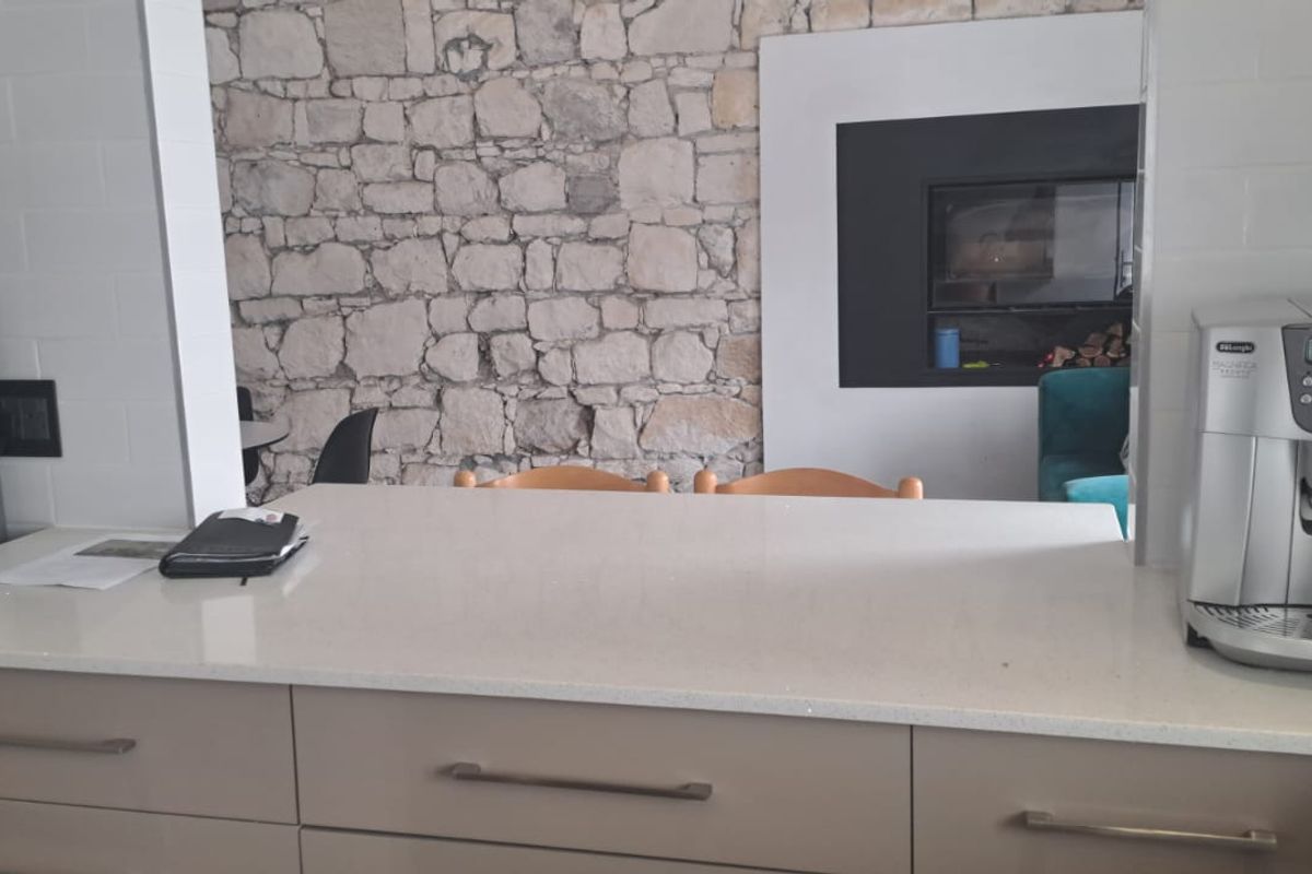 Unique commercial property available in Gansbaai - Photo 5