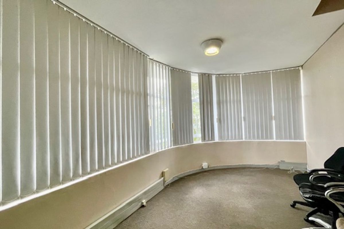 282m2 Modern Office Space in Secure Business Park - Photo 4