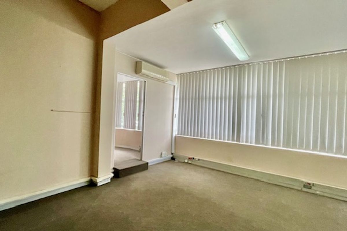 282m2 Modern Office Space in Secure Business Park - Photo 5