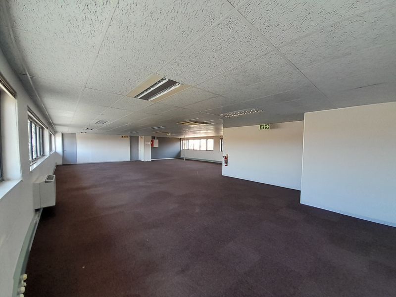 313m Well Balanced Office Space To Let Central Park in Randjespark - Photo 7