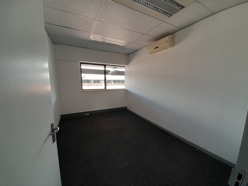 Light Filled Move In Ready 319m Office in a Tranquil Business Park - Photo 7