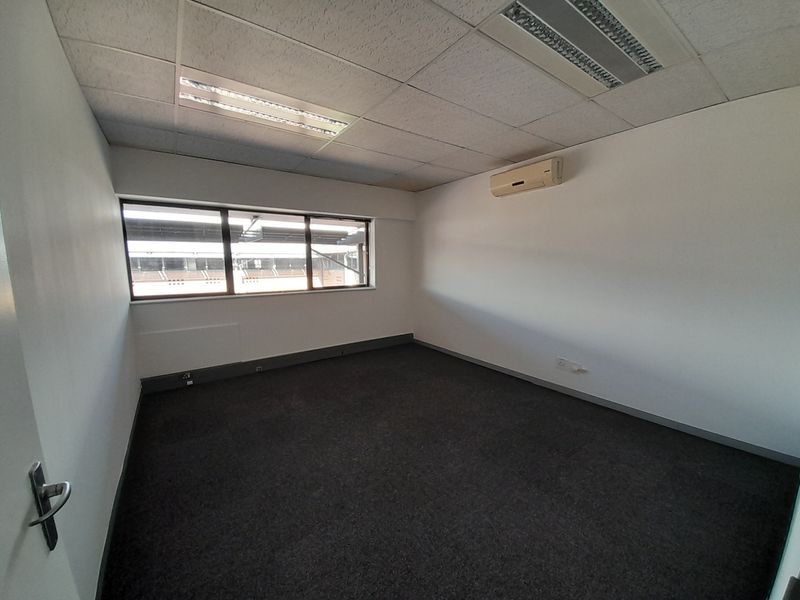 Light Filled Move In Ready 319m Office in a Tranquil Business Park - Photo 6