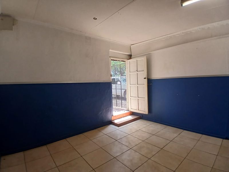 Location. Visibility. Opportunity. - Photo 6