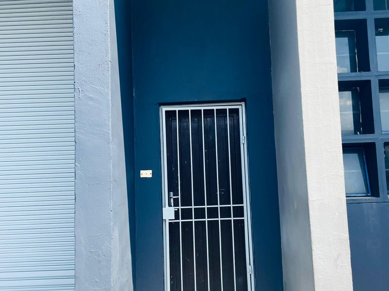 125 Sqm Warehouse UNIT with 3 Phase Power - Photo 6