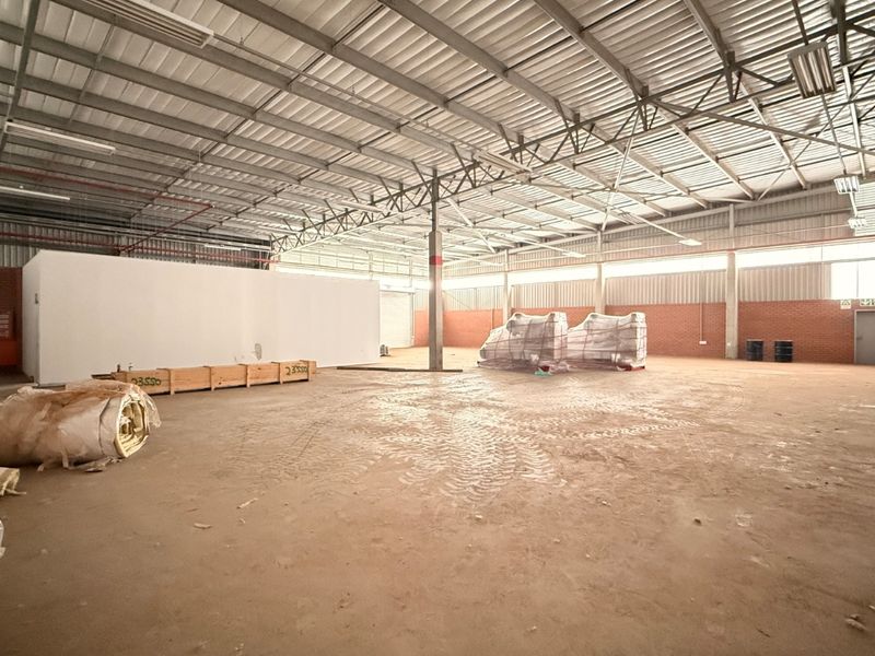 673m2 Warehouse To Let, Prime Location in Twenty One Industrial Estate - Photo 9