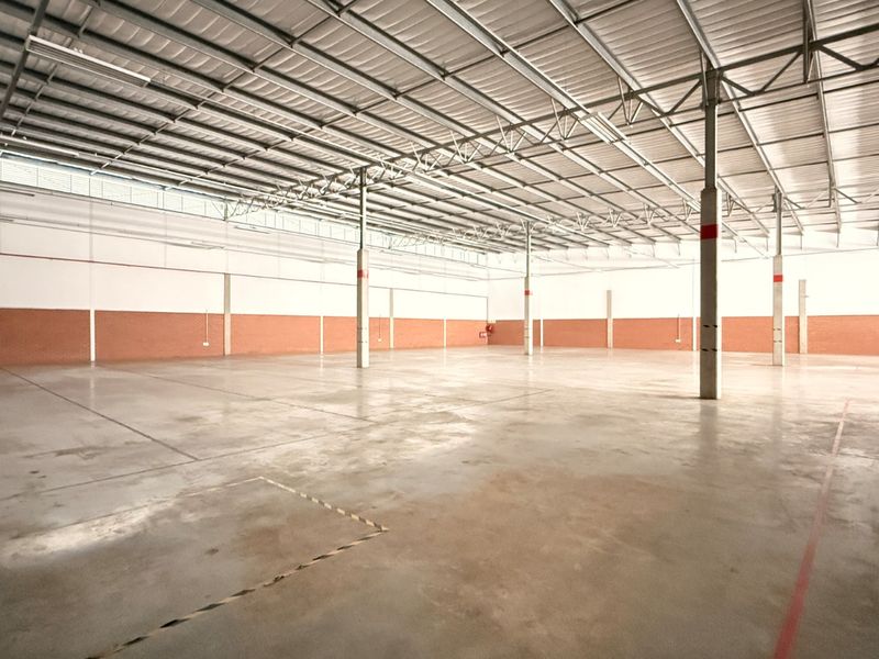 1,315m2 A-Grade Warehouse To Let in Twenty One Industrial Estate - Photo 8