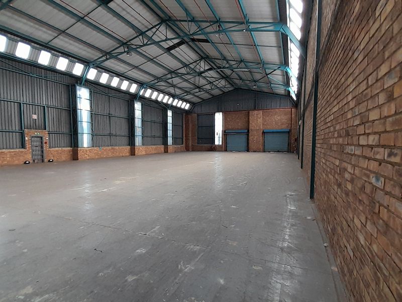 1,841m Versatile Warehouse and Office Hub in Secure Mifa Industrial Park - Photo 3