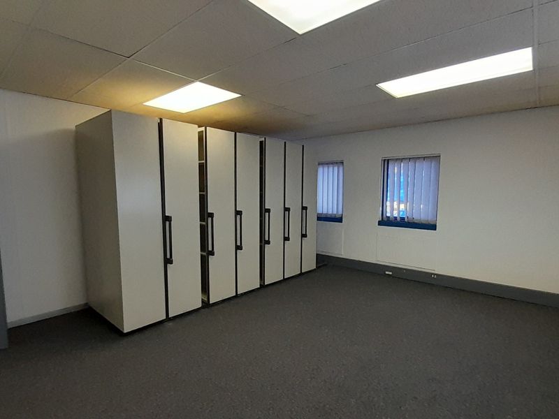 54m Ground Floor Scale and Simplicity in a Secure Industrial Park - Photo 10