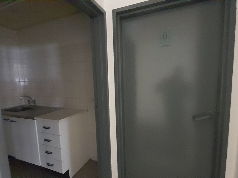 709m Commanding First Floor Office Presence in Mifa Industrial Park - Photo 10