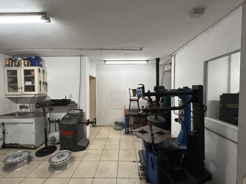 Prime Commercial Space in Ballito Central. - Photo 5