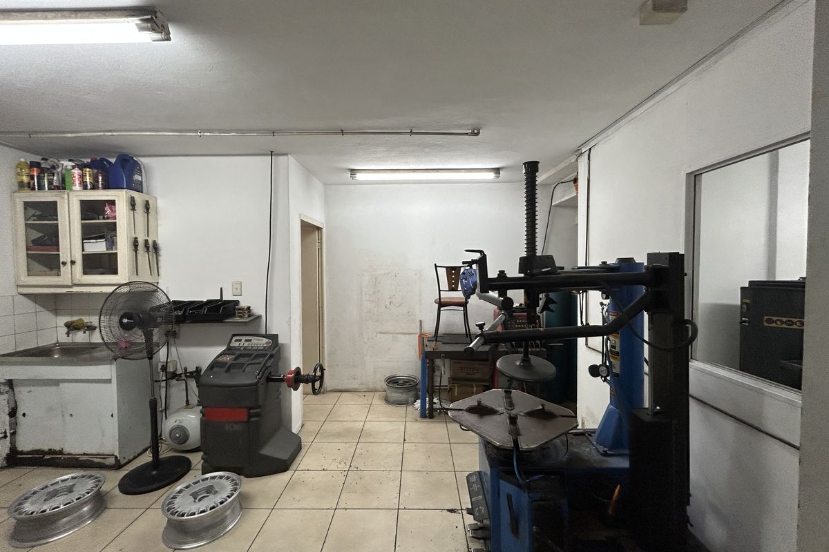 Prime Commercial Space in Ballito Central. - Photo 5