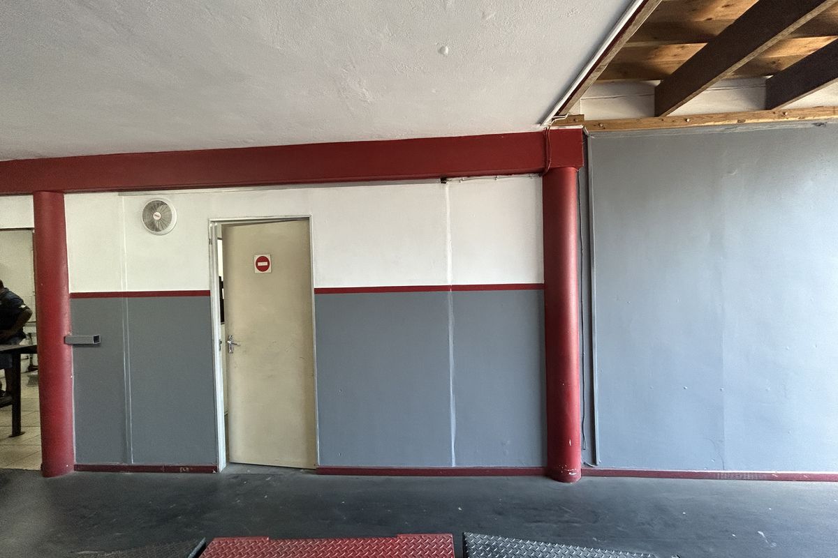 Prime Commercial Space in Ballito Central. - Photo 2