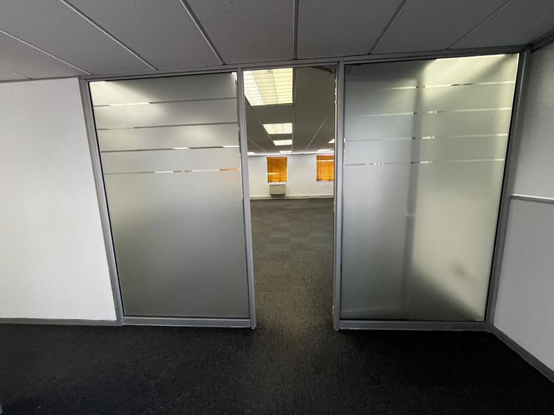 PRIME OFFICE SPACE IN TYGERVALLEY, BELLVILLE - Photo 8