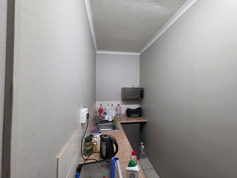 Spacious 550m2 factory available for lease in Sunderland Ridge, Centurion – ideal for your business - Photo 10