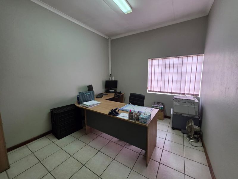 Spacious 550m2 factory available for lease in Sunderland Ridge, Centurion – ideal for your business - Photo 8