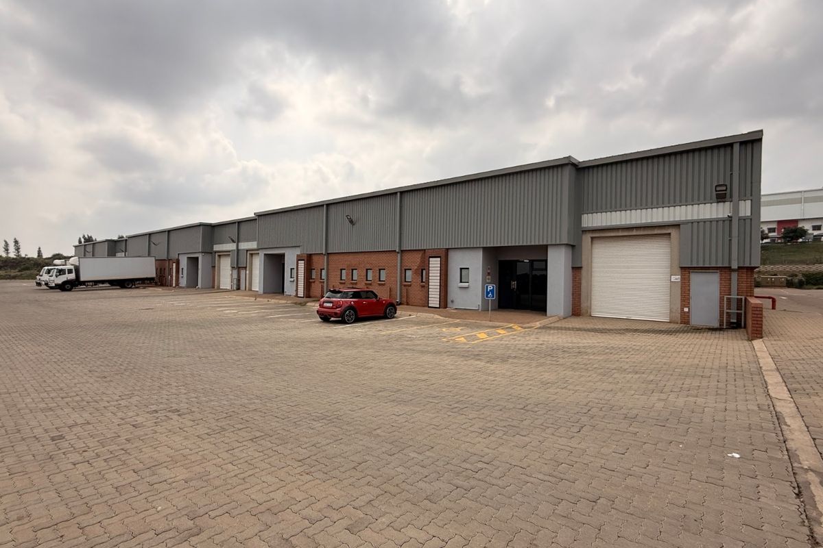 676m2 A-Grade Industrial Warehouse To Let in Olifantsfontein - Photo 2