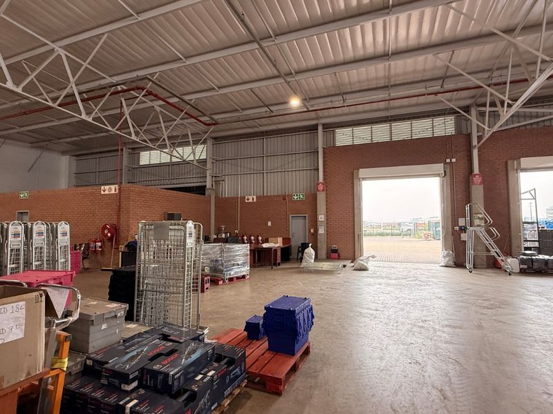1459m2 Warehouse with Private Yard with To Let in Olive Wood Hub, Witfontein - Photo 10
