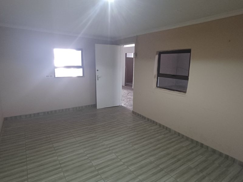 Industrial Property To Let in Meyerton - Photo 6