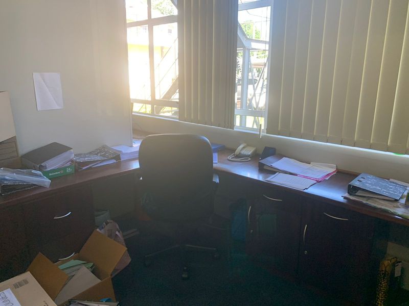 422sqm Office @ Hilltops Office Park to let @ R42 200 plus Vat - Photo 10