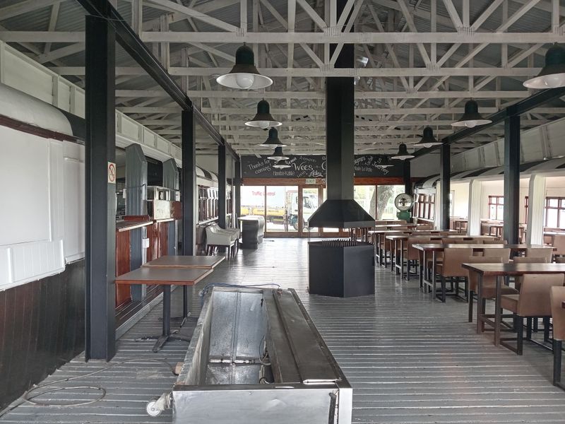 Restaurant and Function Venue to let - Photo 6