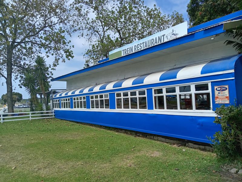 Restaurant and Function Venue to let - Photo 3