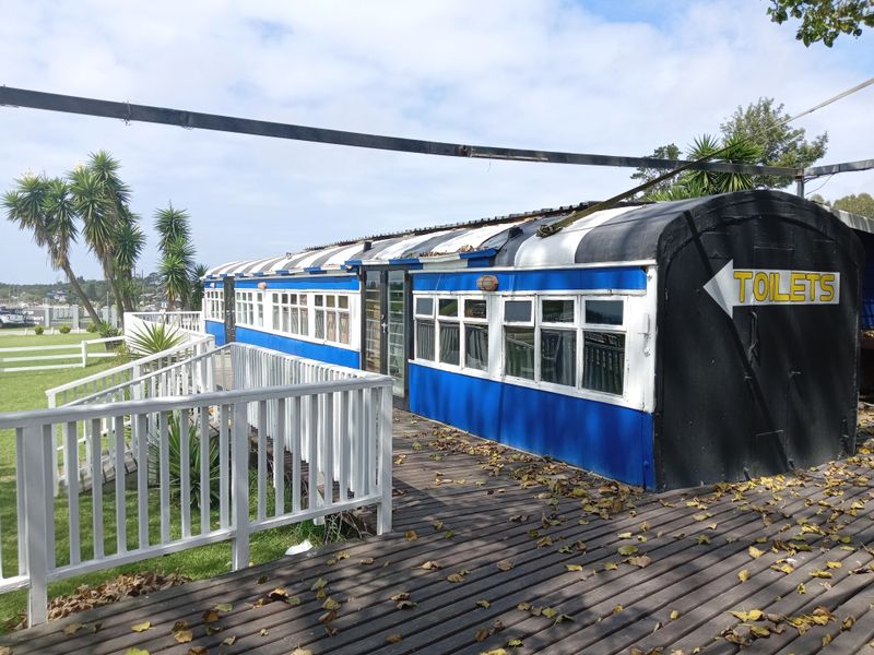 Restaurant and Function Venue to let - Photo 2