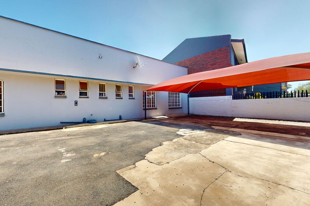 Bidding to start from R1395,000-00!!! Non-Distressed Auction! Prime Commercial Property! - Photo 3