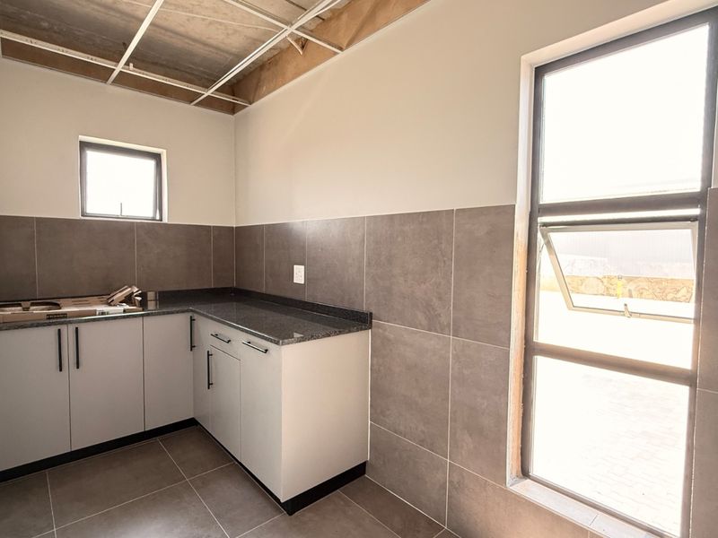 662m2 AAA Warehouse with Large Private Yard For Sale, Centurion | Prime N14 Location - Photo 8