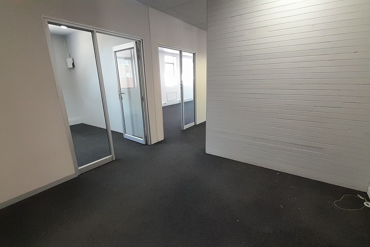 191m Office Presence in a Proven Office Address in Pretoria East - Photo 3