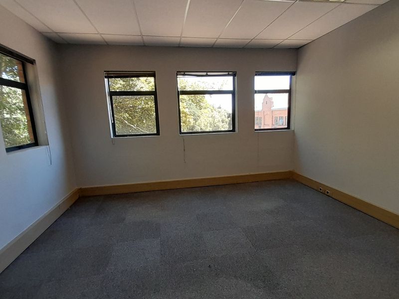 A Well Balanced 139m Office for Teams Ready to Settle and Grow - Photo 2