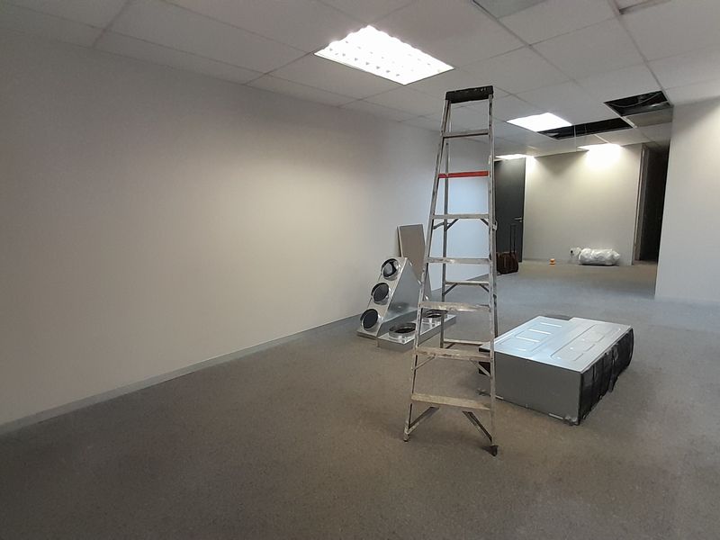 A Well Balanced 139m Office for Teams Ready to Settle and Grow - Photo 5