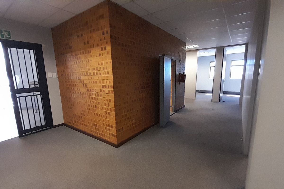 230m Secure Office Setup Built for Structured Operations - Photo 4