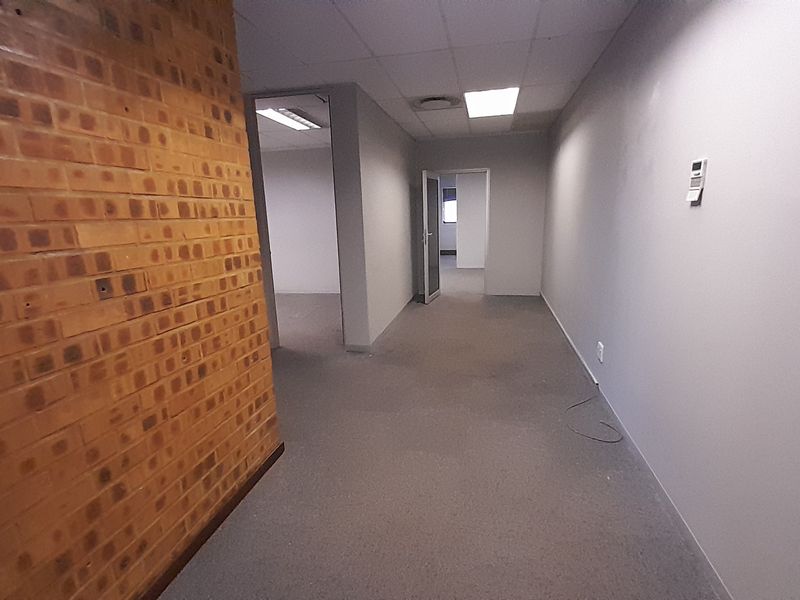 230m Secure Office Setup Built for Structured Operations - Photo 2